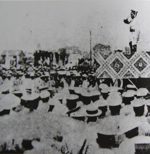 1926年北伐軍在廣州東校場舉行誓師大會