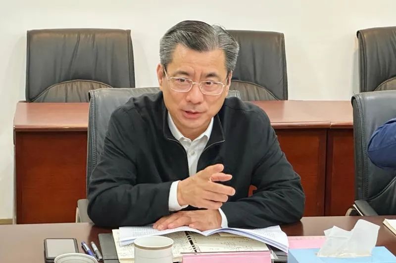張偉東(上海市嘉定區人大常委會黨組成員) 張偉東(上海市嘉定區人大常委會黨組成員)