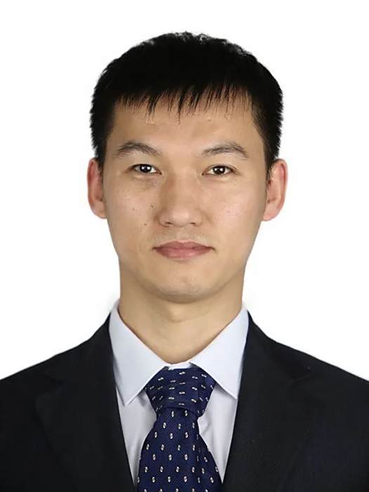 劉爭(第十四屆全國政協委員,火箭院首都航天機械有限公司一車間數控加工技術研究室主任工藝師) 劉爭(第十四屆全國政協委員,火箭院首都航天機械有限公司一車間數控加工技術研究室主任工藝師)