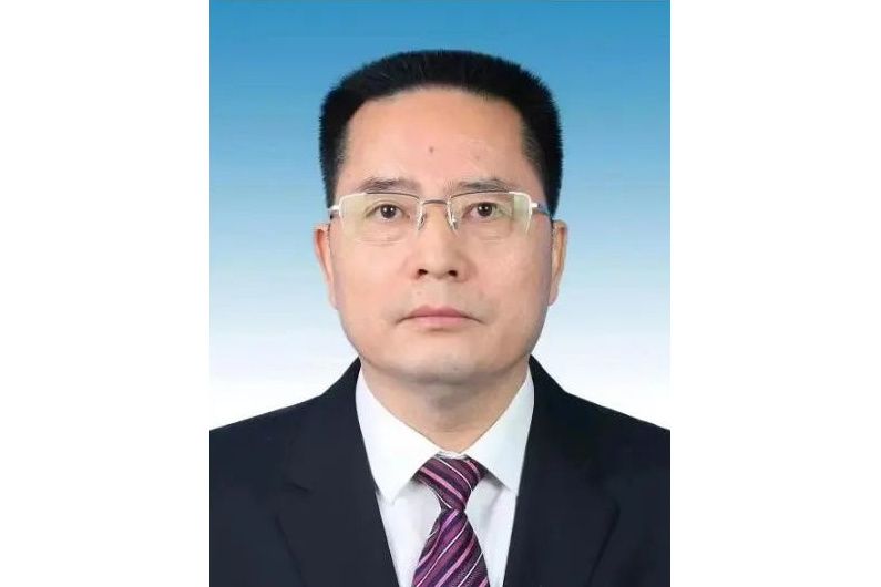 羅小明(四川省崇州市人民代表大會常務委員會黨組成員、副主任) 羅小明(四川省崇州市人民代表大會常務委員會黨組成員、副主任)