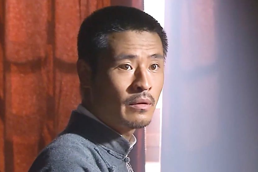 畢玉海(《黎明之前》中的角色,由曾肖龍飾演) 畢玉海(《黎明之前》中的角色,由曾肖龍飾演)