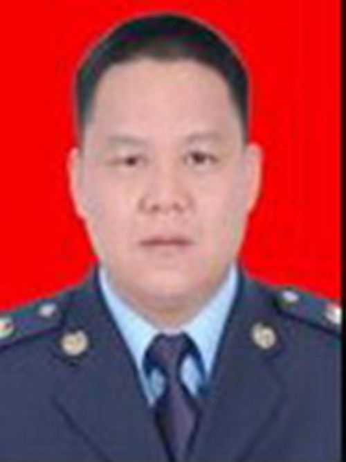 張文堅 張文堅