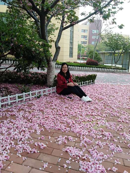 趙玉娥(青島大學數學與統計學院副教授) 趙玉娥(青島大學數學與統計學院副教授)