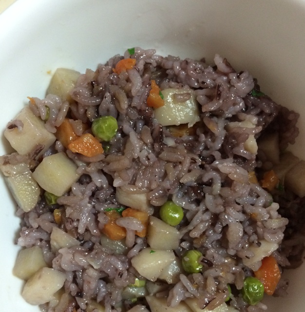土豆燜紫米飯