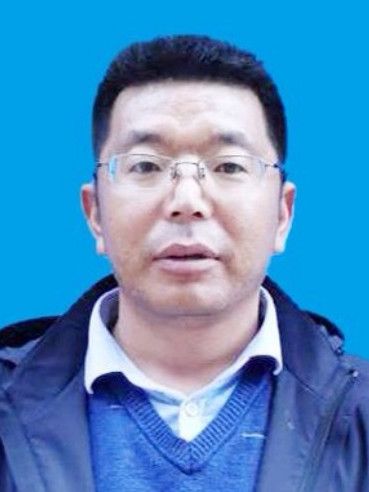 澤旺四郎(四川省甘孜藏族自治州雅江縣教育和體育局任副局長) 澤旺四郎(四川省甘孜藏族自治州雅江縣教育和體育局任副局長)