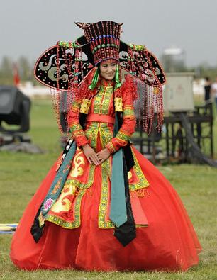 蒙古族傳統服飾