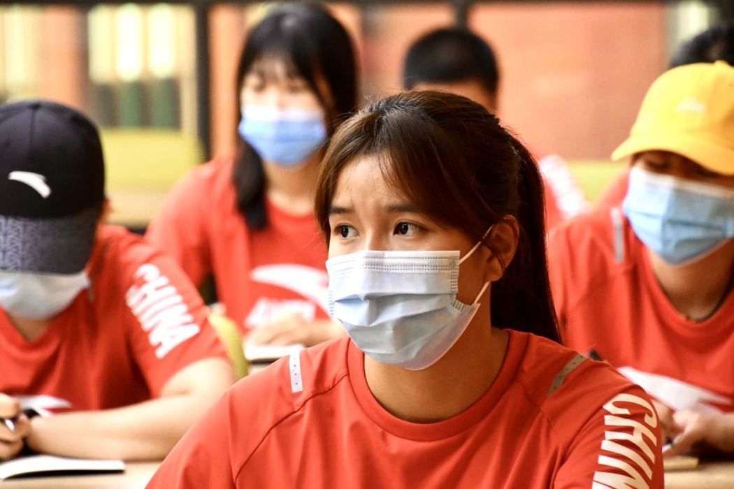李千華 李千華
