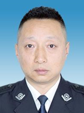 林靜(四川省成都高新區公安分局黨委委員、副分局長) 林靜(四川省成都高新區公安分局黨委委員、副分局長)