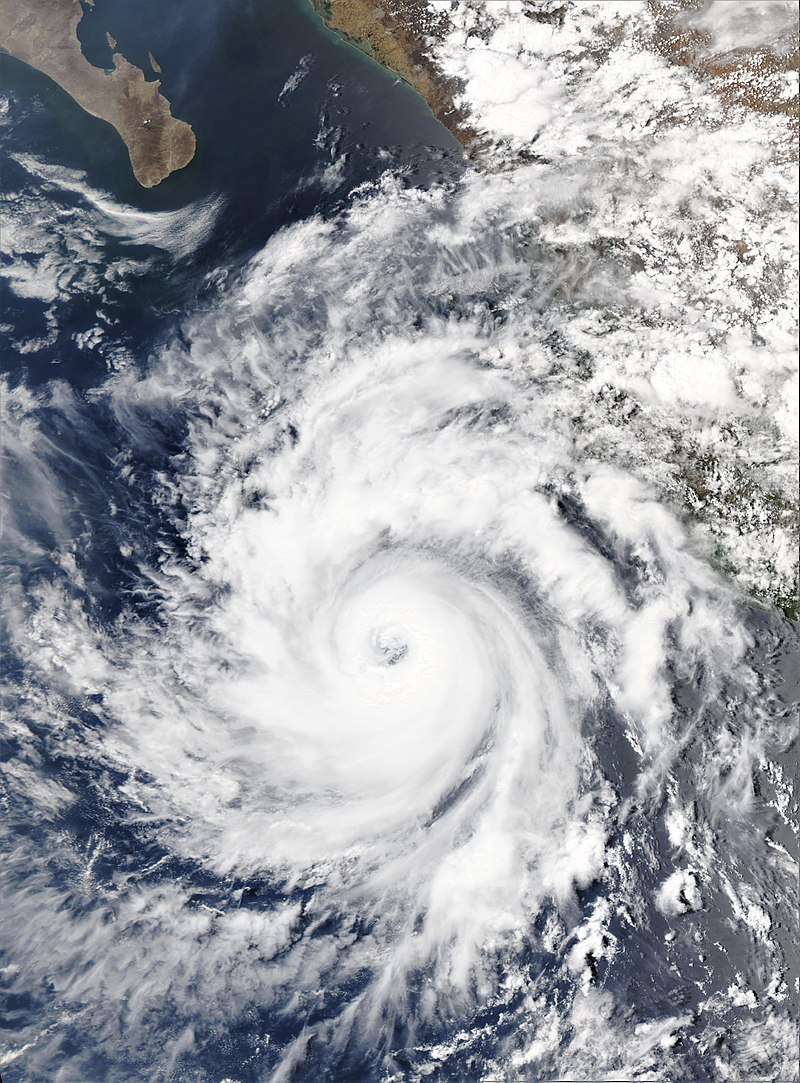 颶風朵拉 衛星雲圖