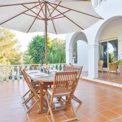 Villa Mercedes