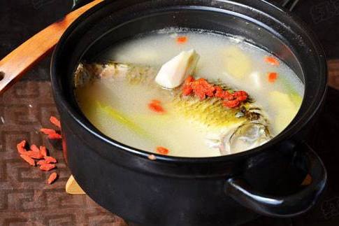 枸杞燉魚 枸杞燉魚