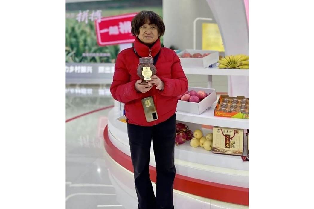 劉金霞(龍山縣霉豆腐製作技藝非遺傳承人) 劉金霞(龍山縣霉豆腐製作技藝非遺傳承人)