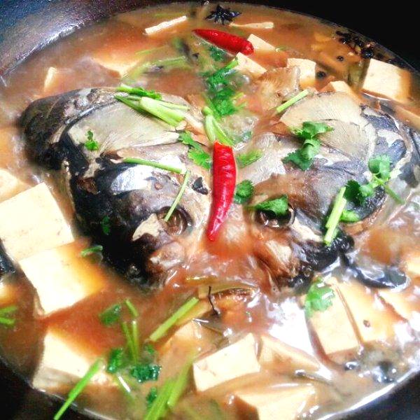 紅燒魚頭燉豆腐