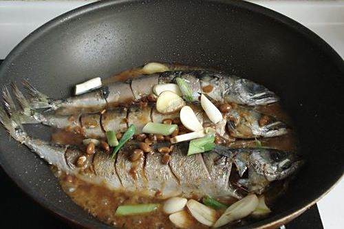 豆瓣蒸鮁魚 豆瓣蒸鮁魚