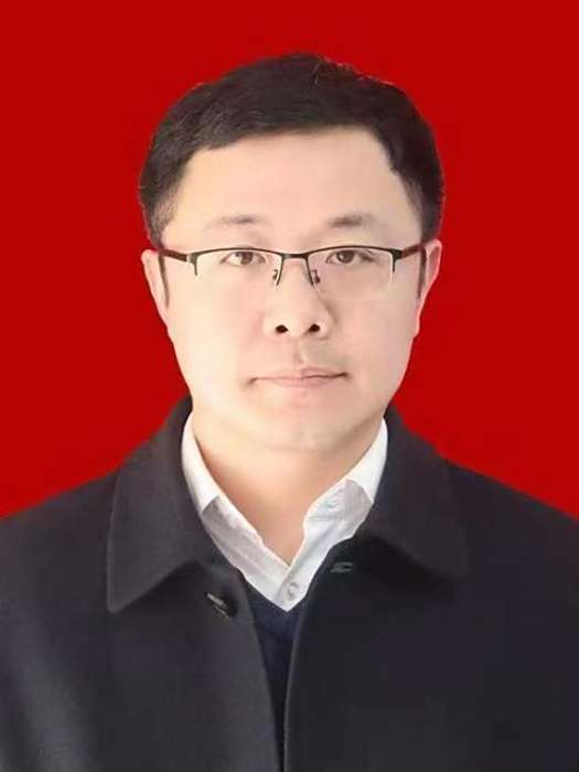 鄭興(山西省忻州市繁峙縣委常委、常務副縣長) 鄭興(山西省忻州市繁峙縣委常委、常務副縣長)