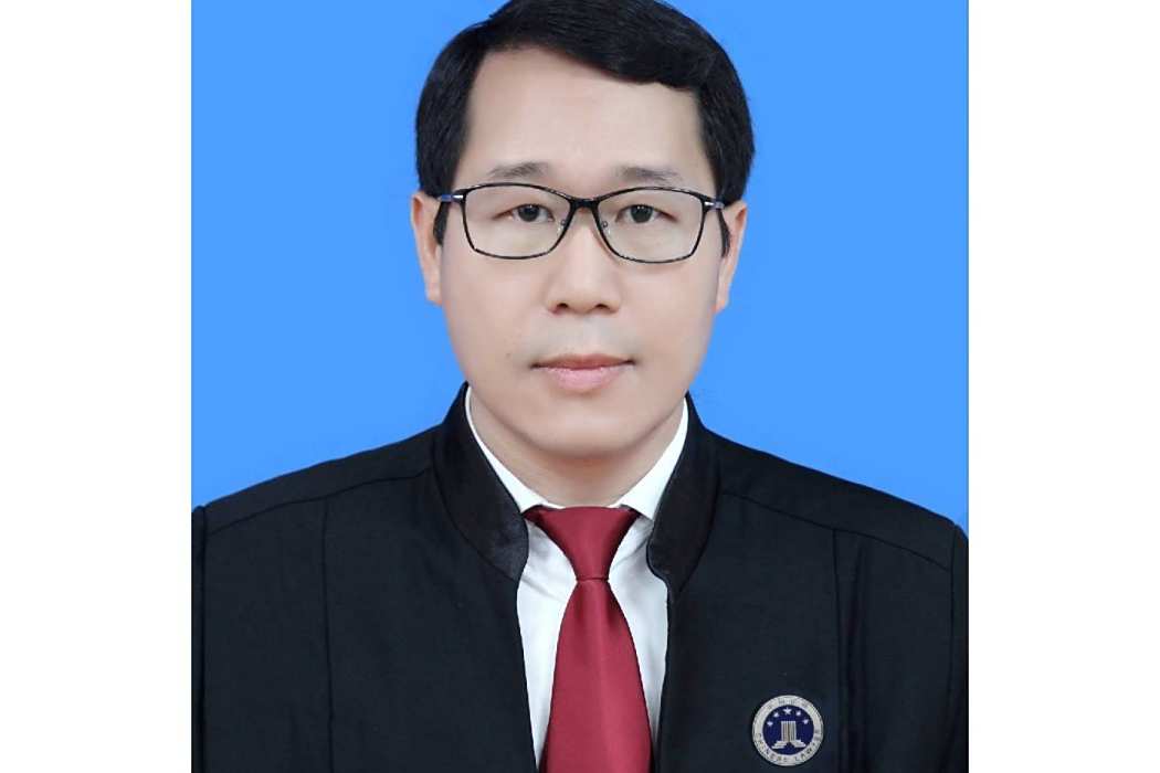 張齊榮(廣西南國雄鷹律師事務所專職律師)