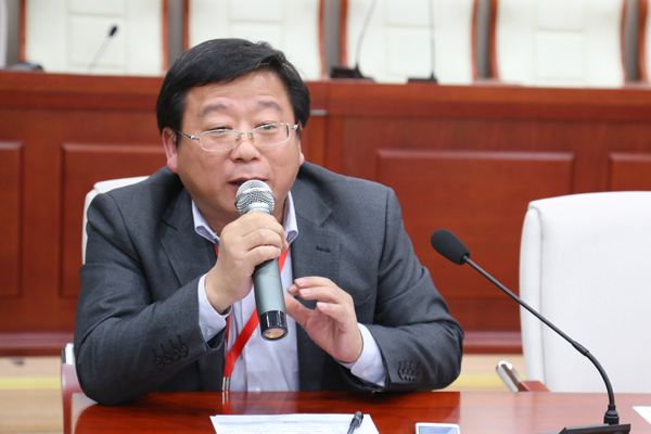 吳黎明(安徽醫科大學第一附屬醫院腫瘤放療科副主任) 吳黎明(安徽醫科大學第一附屬醫院腫瘤放療科副主任)