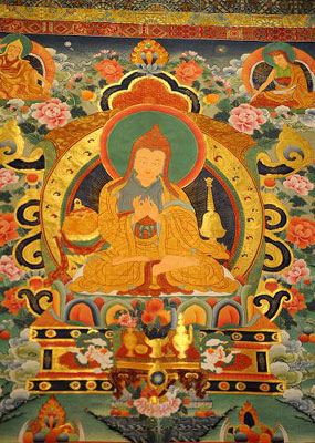 西藏佛學院主殿內的壁畫