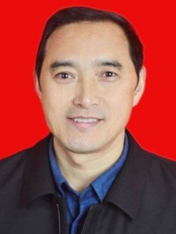葉寶華(宜春市生態環境局黨組成員、二級調研員) 葉寶華(宜春市生態環境局黨組成員、二級調研員)