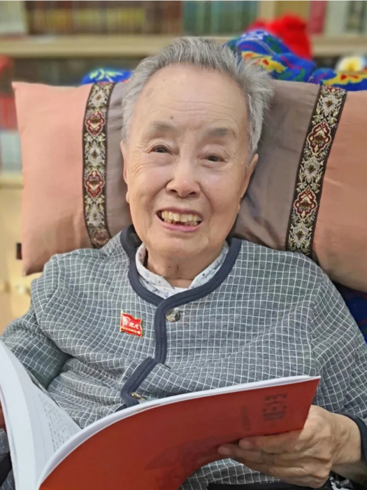 白林(廖漢生夫人,中共江蘇省委宣傳部原副部長) 白林(廖漢生夫人,中共江蘇省委宣傳部原副部長)