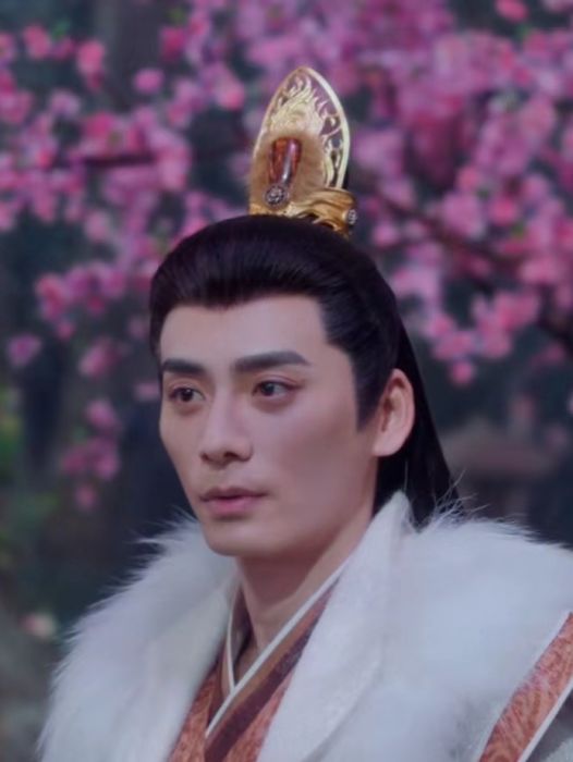 林墨(古裝仙俠劇《神隱》中的角色,由王子睿飾演) 林墨(古裝仙俠劇《神隱》中的角色,由王子睿飾演)