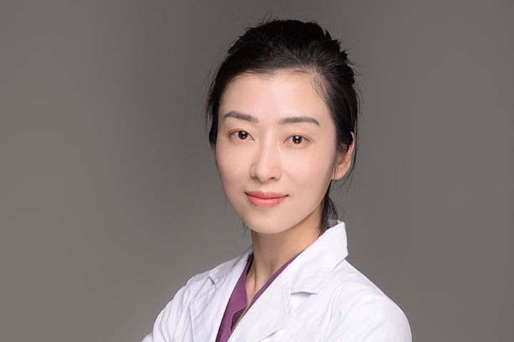 李俐(上海菁品拜麗口腔門診部醫生) 李俐(上海菁品拜麗口腔門診部醫生)