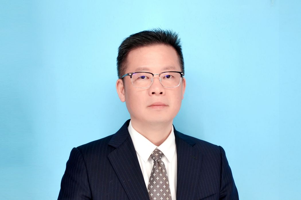 余超(浙江京衡(上海)律師事務所律師,高級合伙人,金融犯罪法律部主任) 余超(浙江京衡(上海)律師事務所律師,高級合伙人,金融犯罪法律部主任)