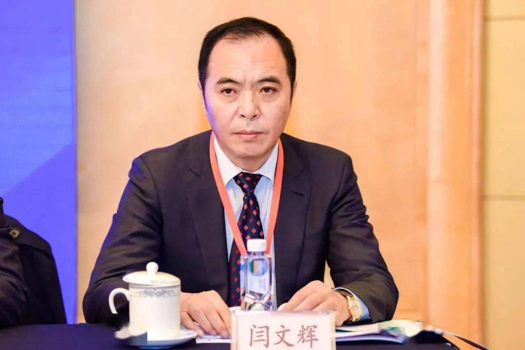 閆文輝(東方時尚駕駛學校股份有限公司副董事長) 閆文輝(東方時尚駕駛學校股份有限公司副董事長)