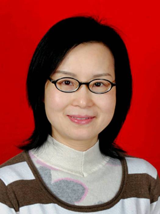 肖莉(九江心理學會副會長) 肖莉(九江心理學會副會長)