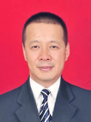 冶海龍(新疆烏魯木齊縣委副書記、縣長) 冶海龍(新疆烏魯木齊縣委副書記、縣長)