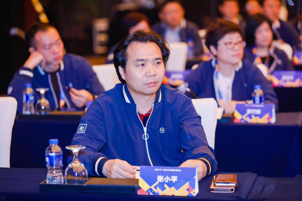 張小平(萬創總經理) 張小平(萬創總經理)