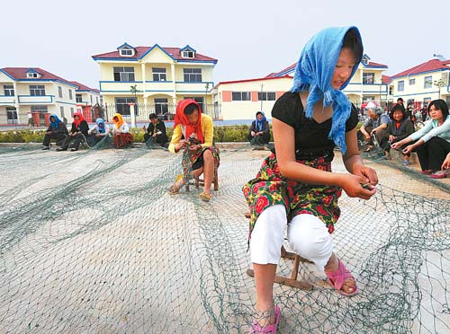 下口村織漁網比賽