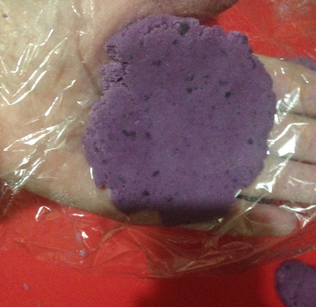 紫薯肉鬆美奶滋