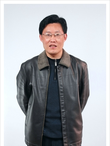 劉常富(泰安一中語文教師) 劉常富(泰安一中語文教師)