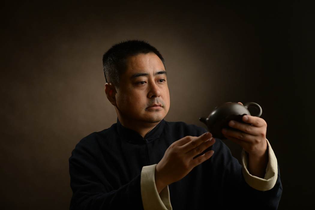 張建平(高級工藝美術師) 張建平(高級工藝美術師)