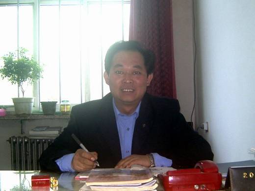 張祥東(薊縣下營中學政治教師) 張祥東(薊縣下營中學政治教師)