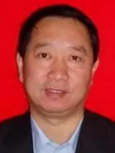 靳玉春 靳玉春