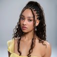 MANON(瑞士、義大利雙國籍女歌手，女子唱跳組合KATSEYE成員)