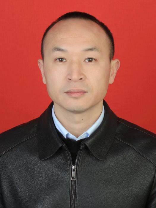 劉智勇(湖南省邵陽市新寧縣統計局黨組書記、局長) 劉智勇(湖南省邵陽市新寧縣統計局黨組書記、局長)