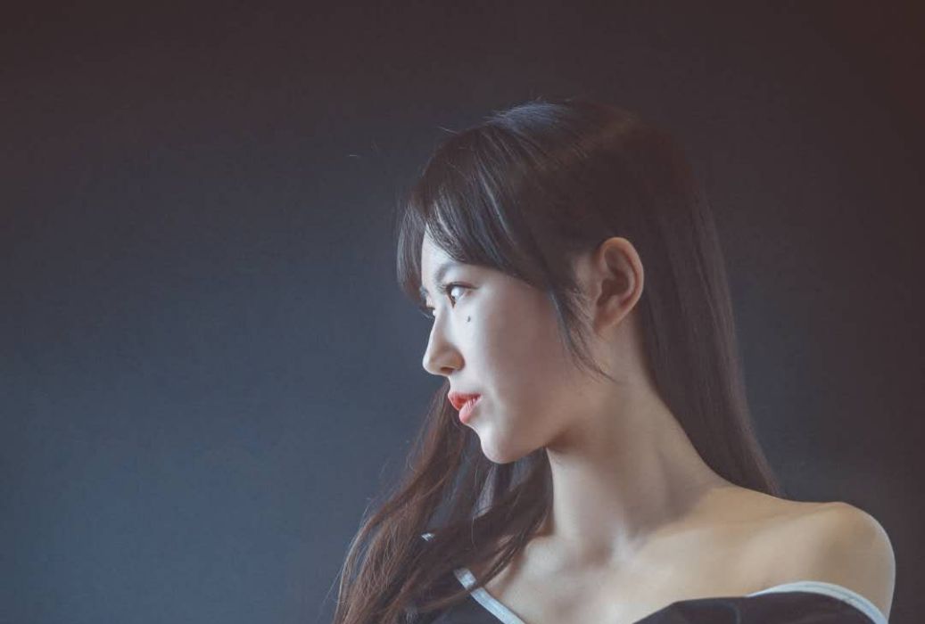 胡春妍 胡春妍