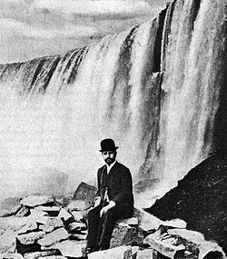 1901年，佩德羅·蒙特在尼亞加拉大瀑布