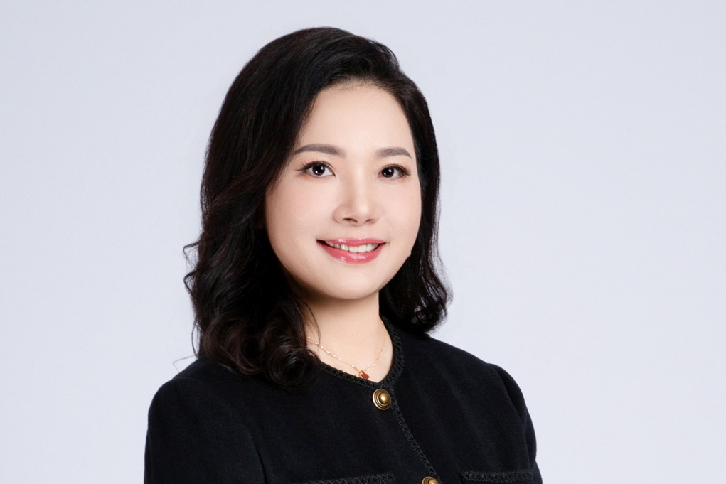 黃少媚(新世界發展執行董事、新世界中國董事兼行政總裁、周大福企業有限公司保險業務(中國區)董事長) 黃少媚(新世界發展執行董事、新世界中國董事兼行政總裁、周大福企業有限公司保險業務(中國區)董事長)