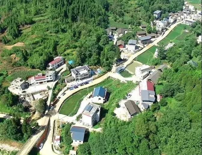 甸龍村 甸龍村