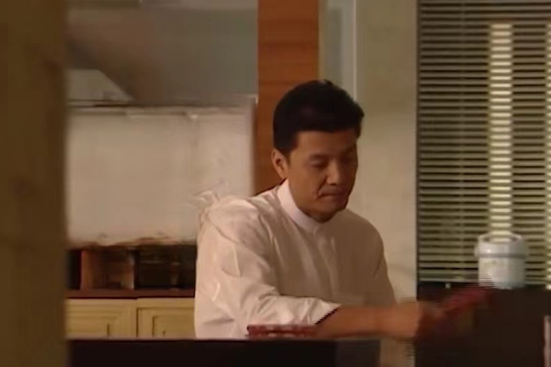 馮治國(電視劇《心火》中沈凍的丈夫)