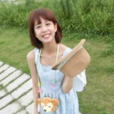 何紫妍 何紫妍