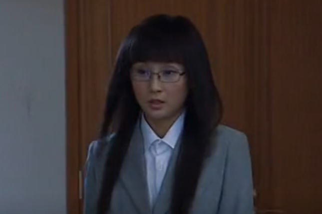 余潔(劇情劇《婚姻訴訟》中的角色) 余潔(劇情劇《婚姻訴訟》中的角色)