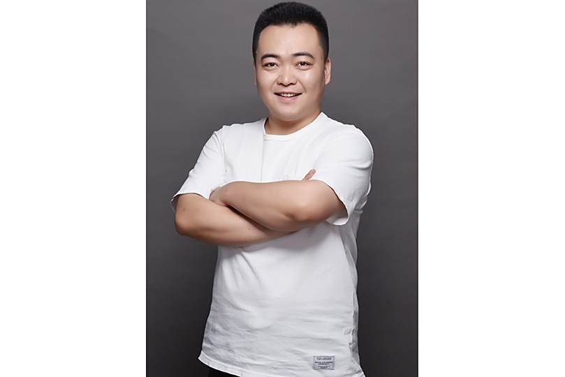 田洋(中國內地男主持人) 田洋(中國內地男主持人)