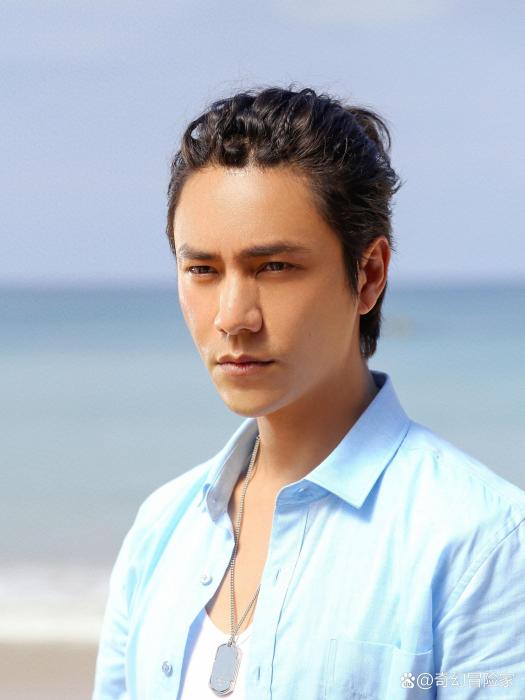 羅密歐(電視劇《粉紅女郎》中的角色,由陳坤飾演) 羅密歐(電視劇《粉紅女郎》中的角色,由陳坤飾演)