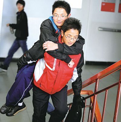 背學兄弟 背學兄弟