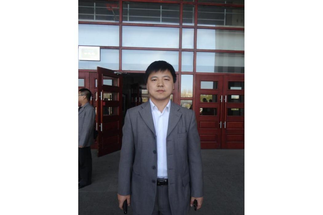 曹穎(黑龍江大學政府管理學院教師) 曹穎(黑龍江大學政府管理學院教師)